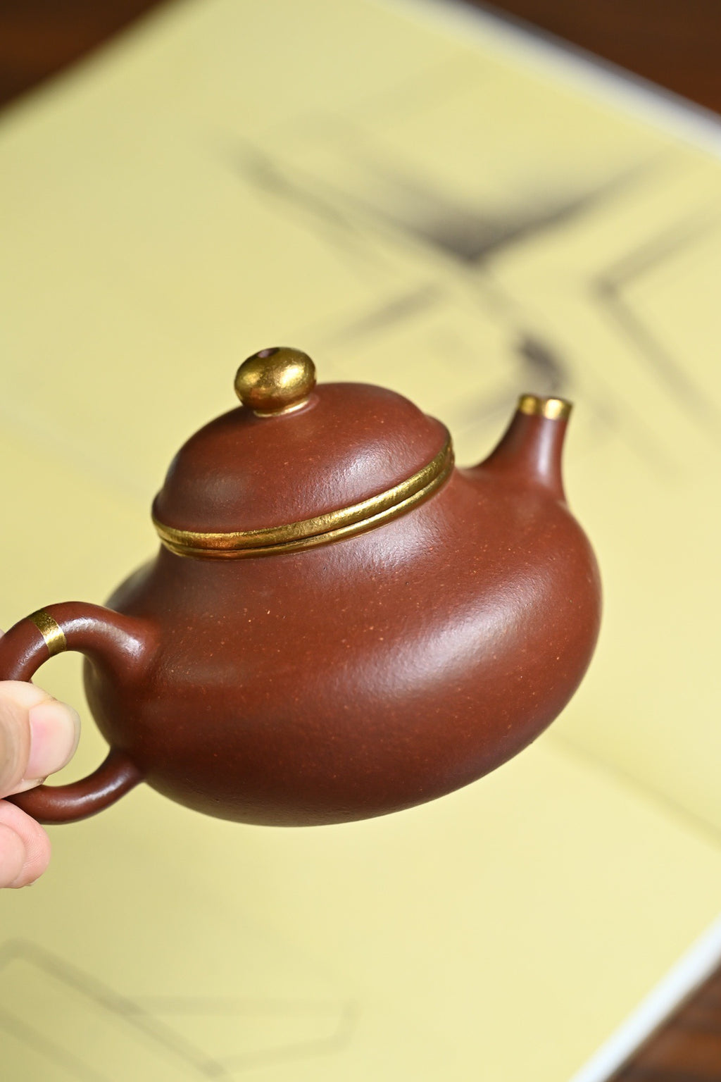 Rong  Tian   200cc   - Yixing Zisha Purple Clay Teapot