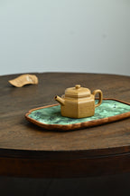 Liu Fang De Zhong    210cc   - Yixing Zisha Purple Clay Teapot