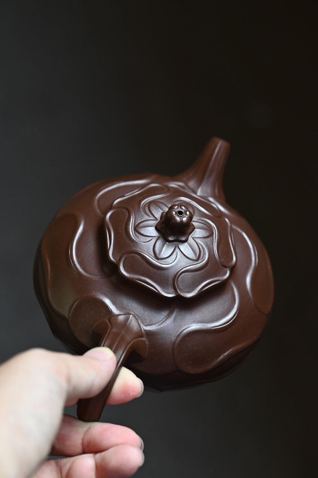 Feng Juan Kui     280cc   - Yixing Zisha Purple Clay Teapot