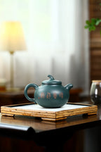 Qie Gua     300cc   - Yixing Zisha Purple Clay Teapot