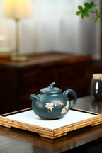 Qie Gua     300cc   - Yixing Zisha Purple Clay Teapot
