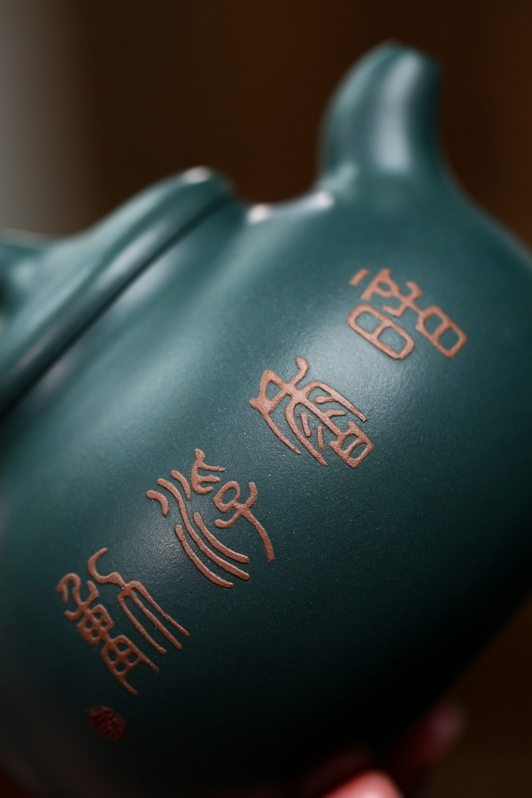 Qie Gua     300cc   - Yixing Zisha Purple Clay Teapot