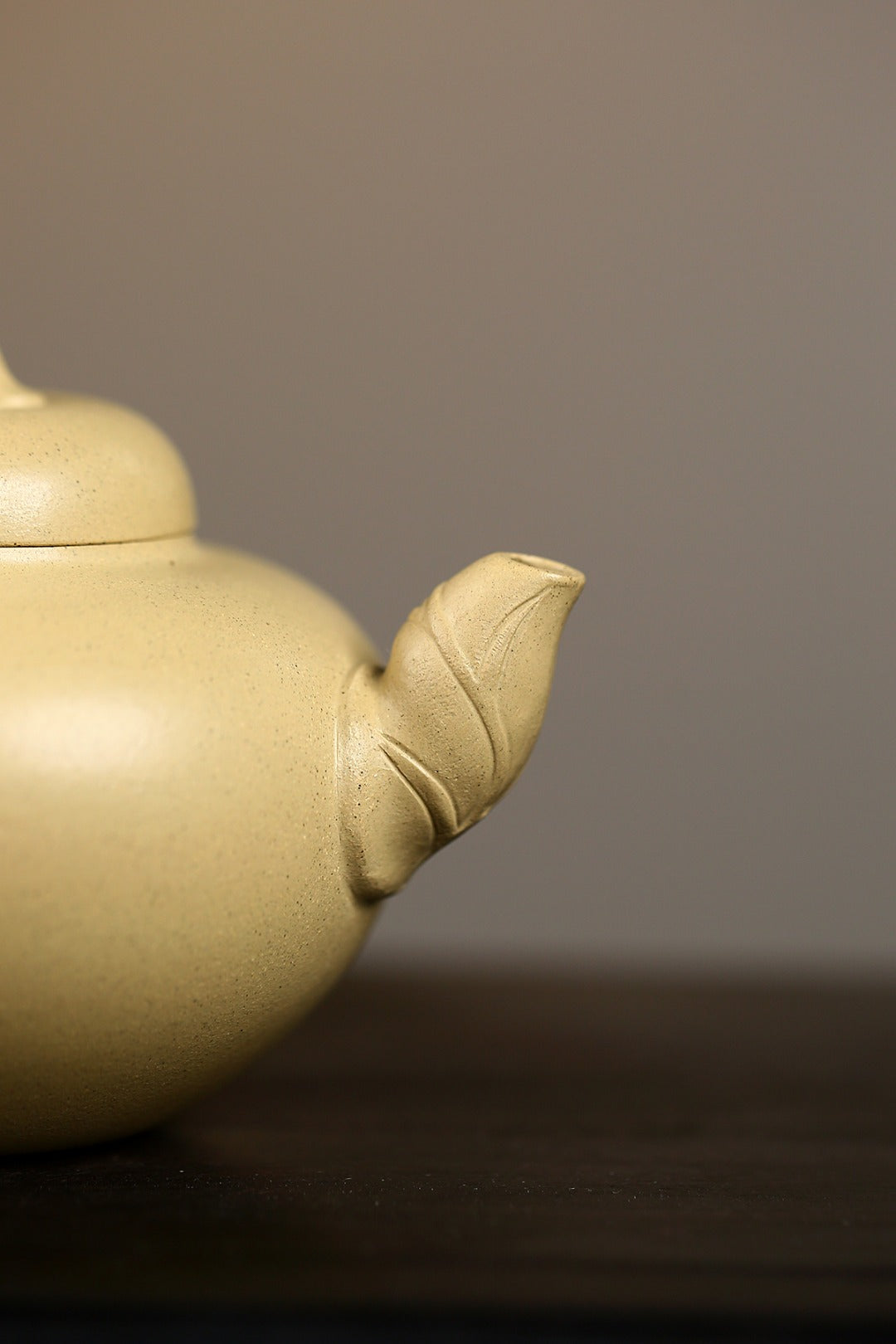 Huang Qie     160cc   - Yixing Zisha Purple Clay Teapot
