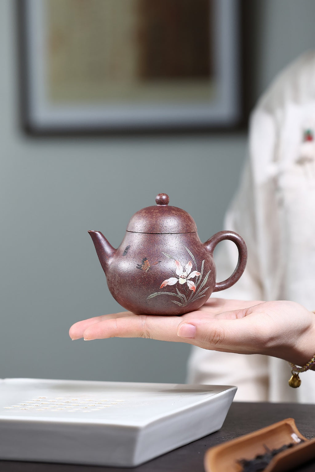 Qie Shui      170cc   - Yixing Zisha Purple Clay Teapot