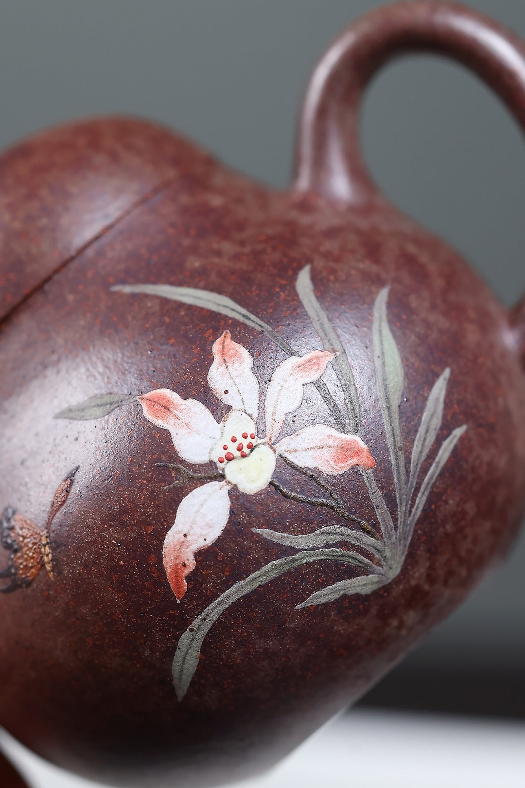 Qie Shui      170cc   - Yixing Zisha Purple Clay Teapot
