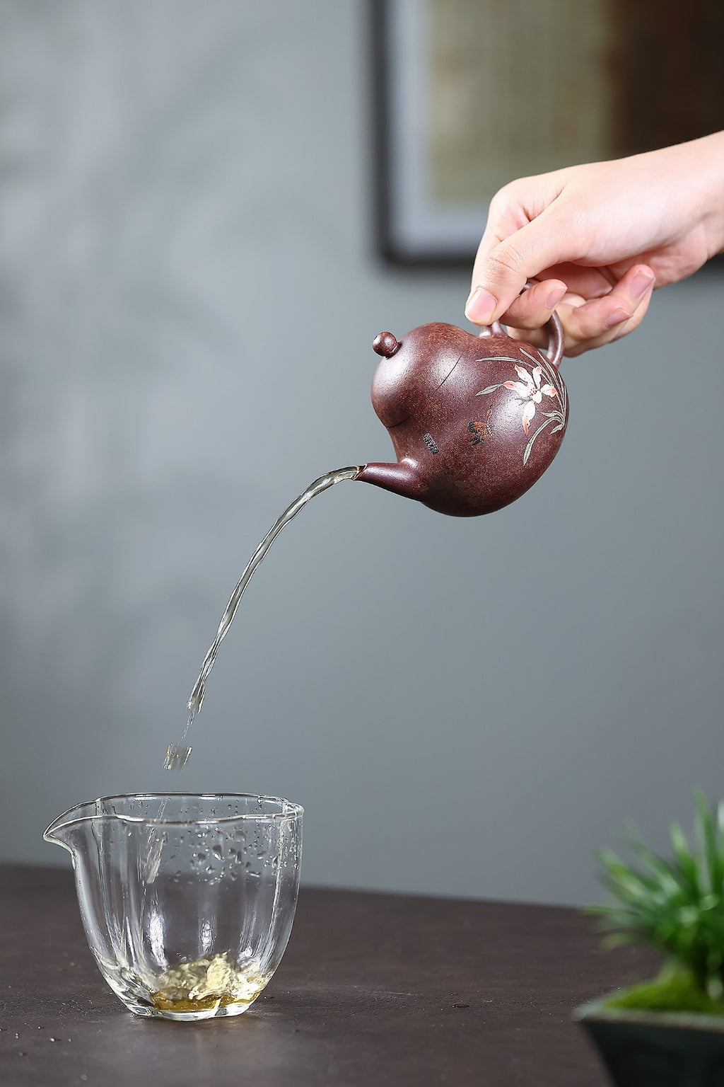 Qie Shui      170cc   - Yixing Zisha Purple Clay Teapot