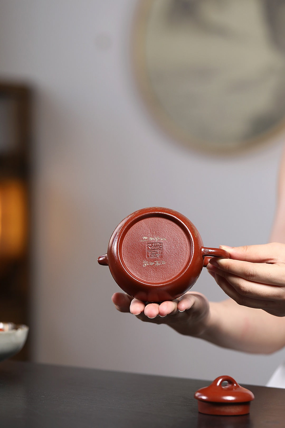 Guo Qiao Bian Fu     220cc   - Yixing Zisha Purple Clay Teapot