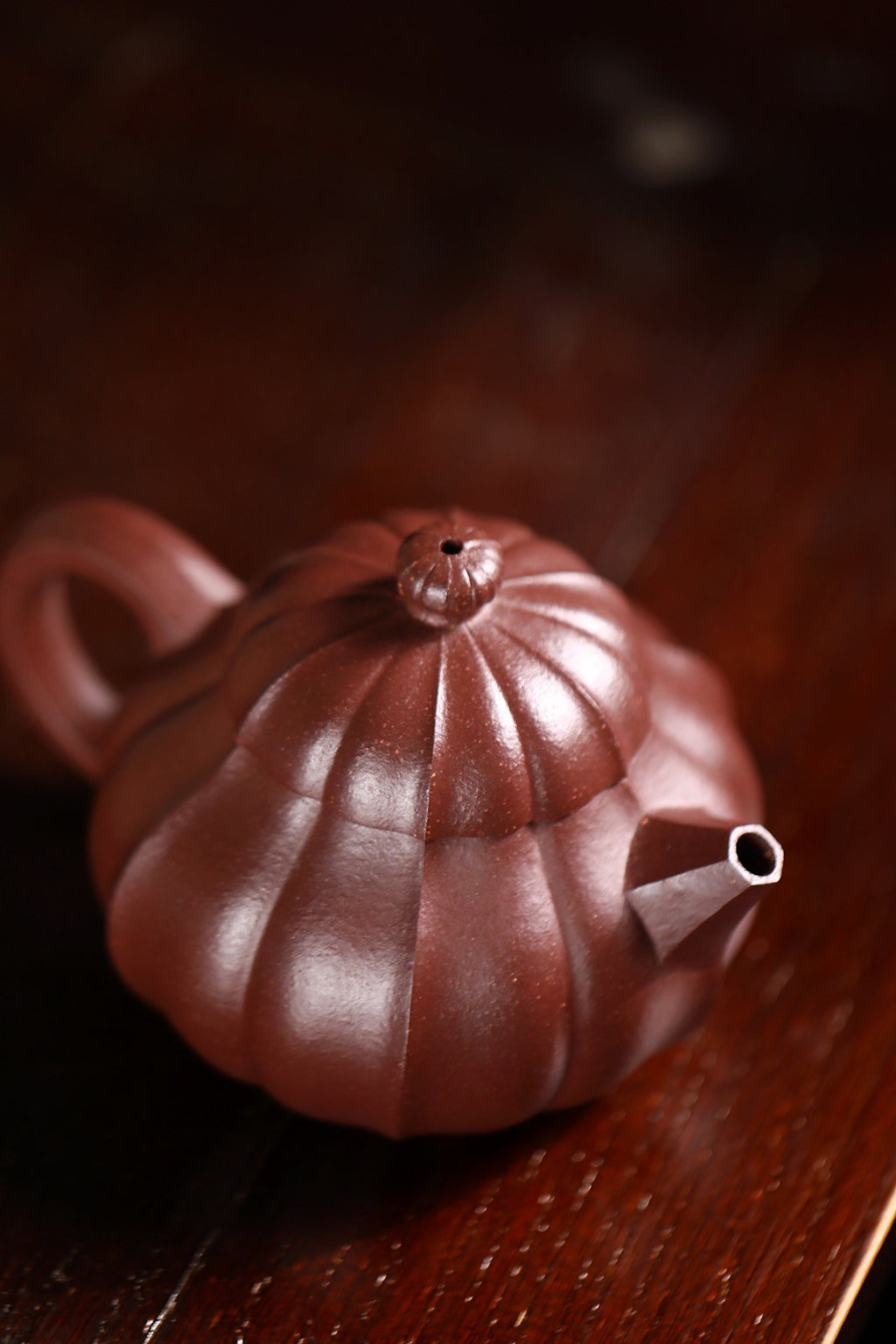 Jin Wen Wen Dan     210cc   - Yixing Zisha Purple Clay Teapot