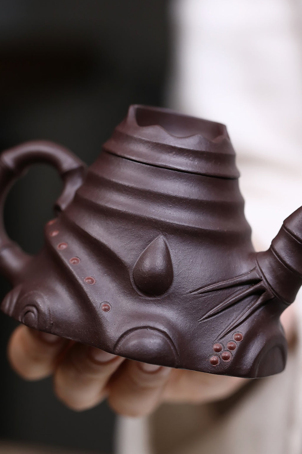 Zhu Sun Hu     160cc   - Yixing Zisha Purple Clay Teapot
