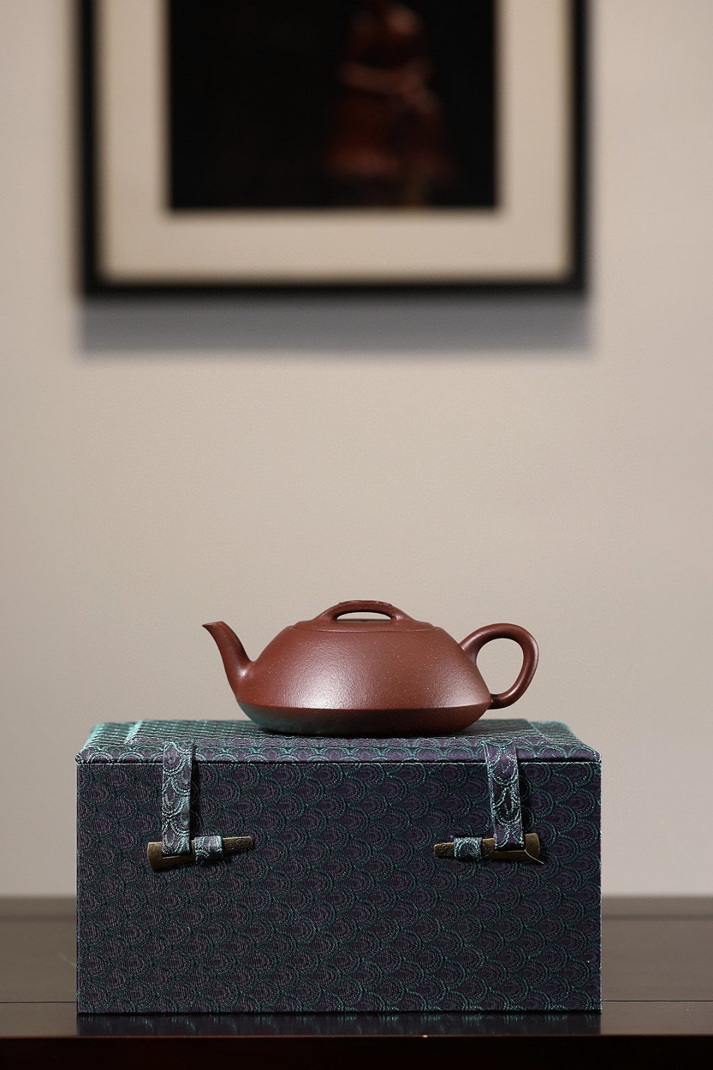 Yin  Shi      180cc   - Yixing Zisha Purple Clay Teapot
