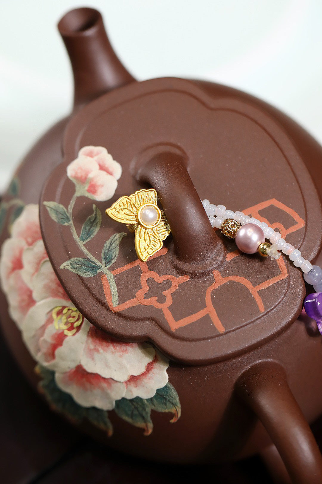 Hai Tang Mu Dan      130cc   - Yixing Zisha Purple Clay Teapot