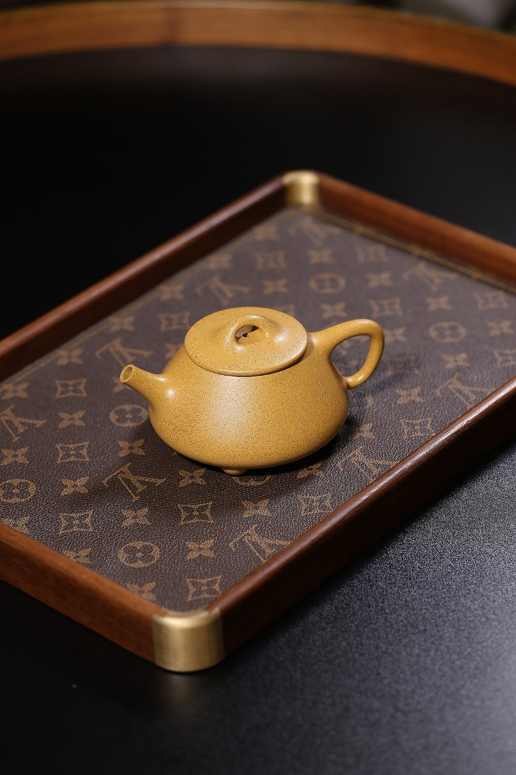 Ping Gai Shi Piao    210cc   - Yixing Zisha Purple Clay Teapot