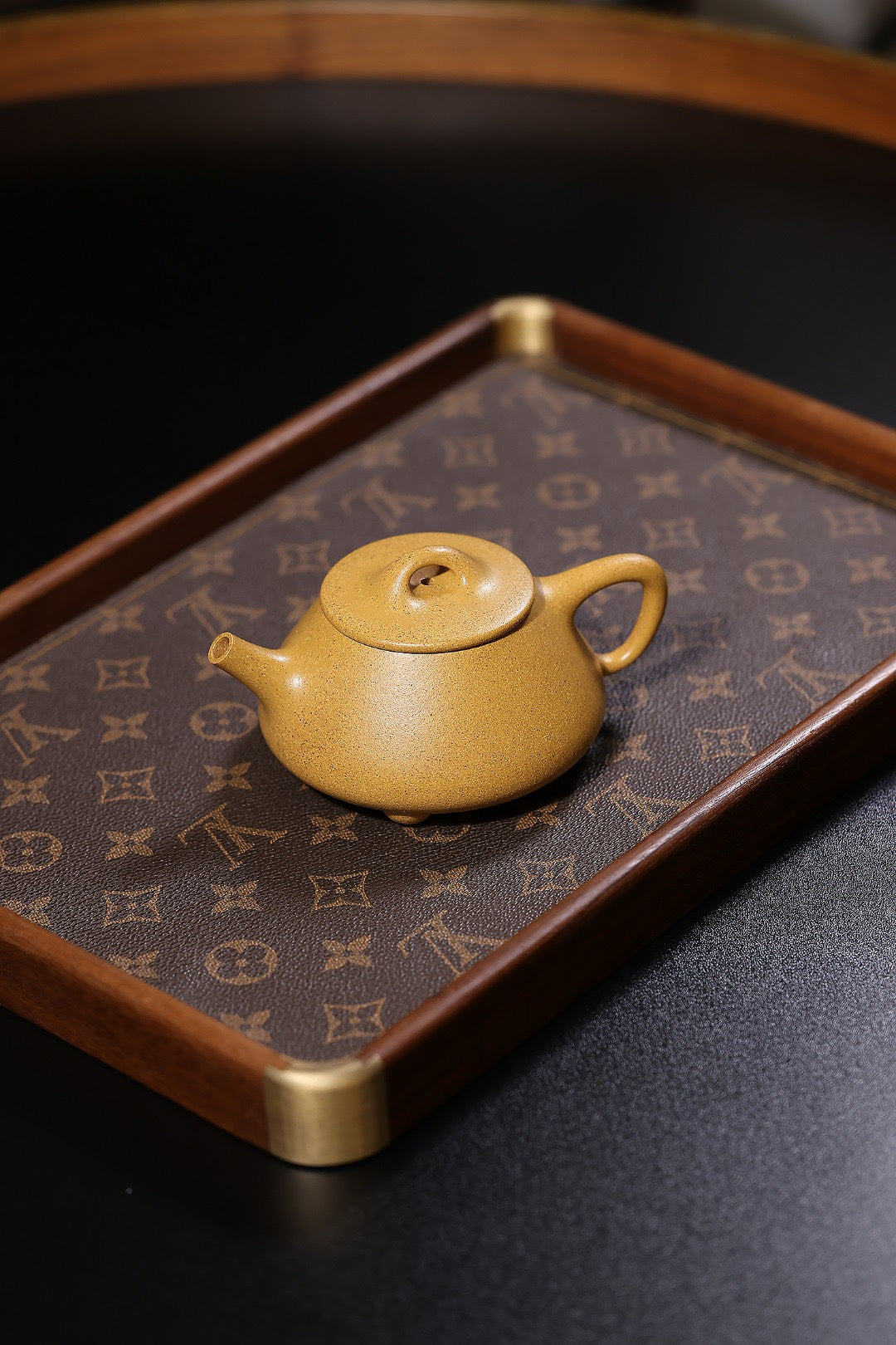 Ping Gai Shi Piao    210cc   - Yixing Zisha Purple Clay Teapot
