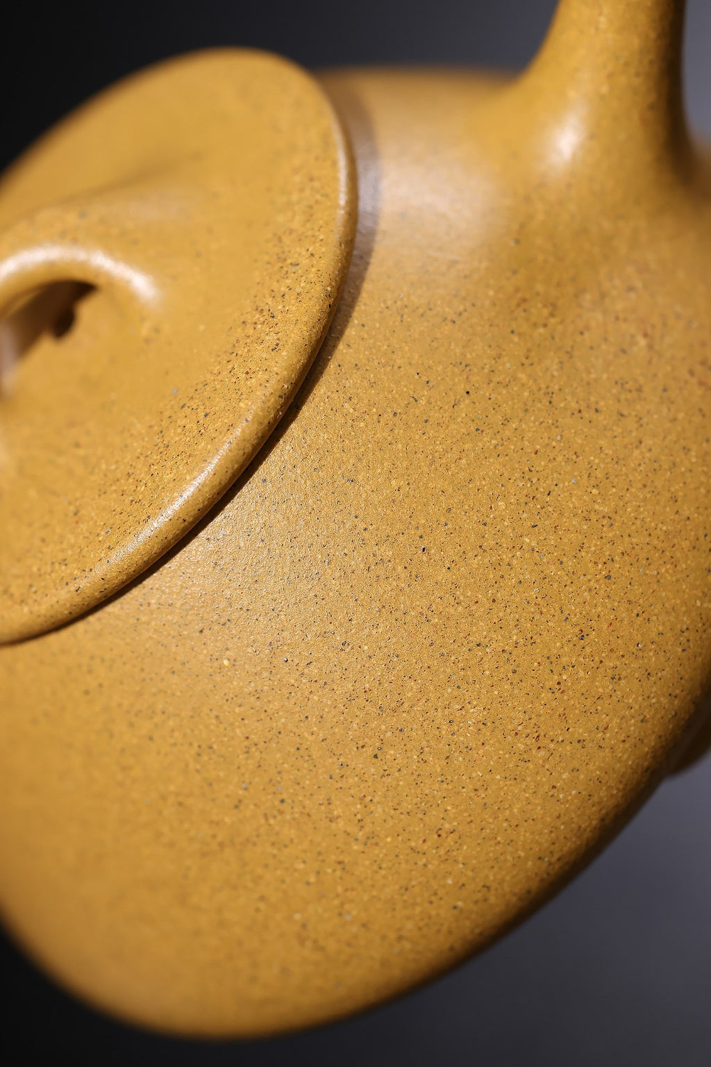 Ping Gai Shi Piao    210cc   - Yixing Zisha Purple Clay Teapot