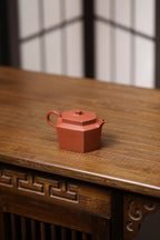 Liu Fang Yun Tai       120cc   - Yixing Zisha Purple Clay Teapot