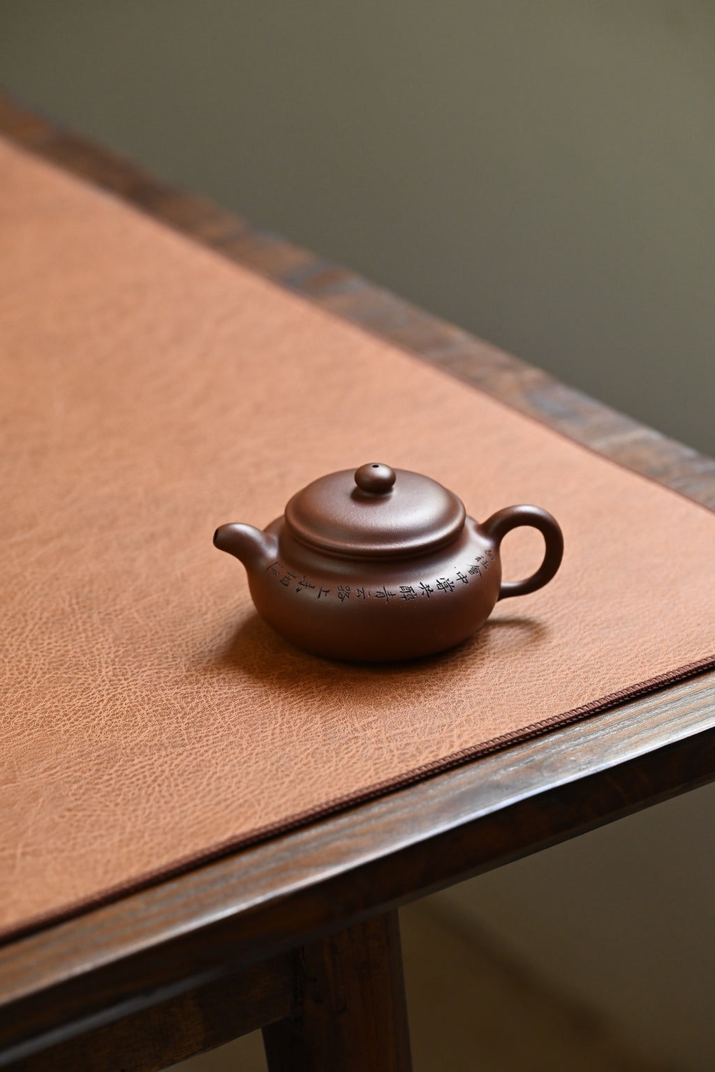 Jing Zhou Fang Gu    160cc   - Yixing Zisha Purple Clay Teapot
