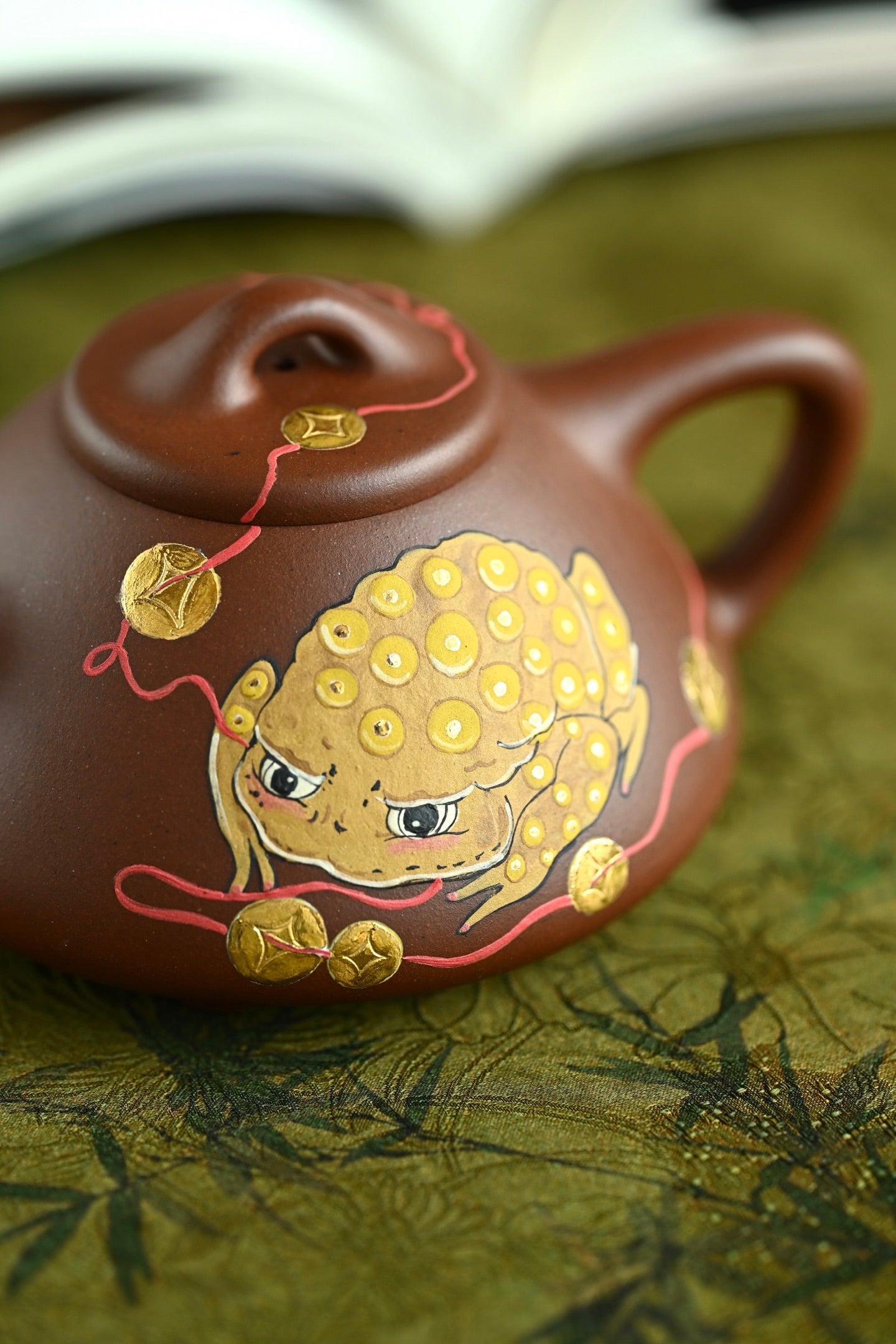 Zi Ye Shi Piao      180cc   - Yixing Zisha Purple Clay Teapot