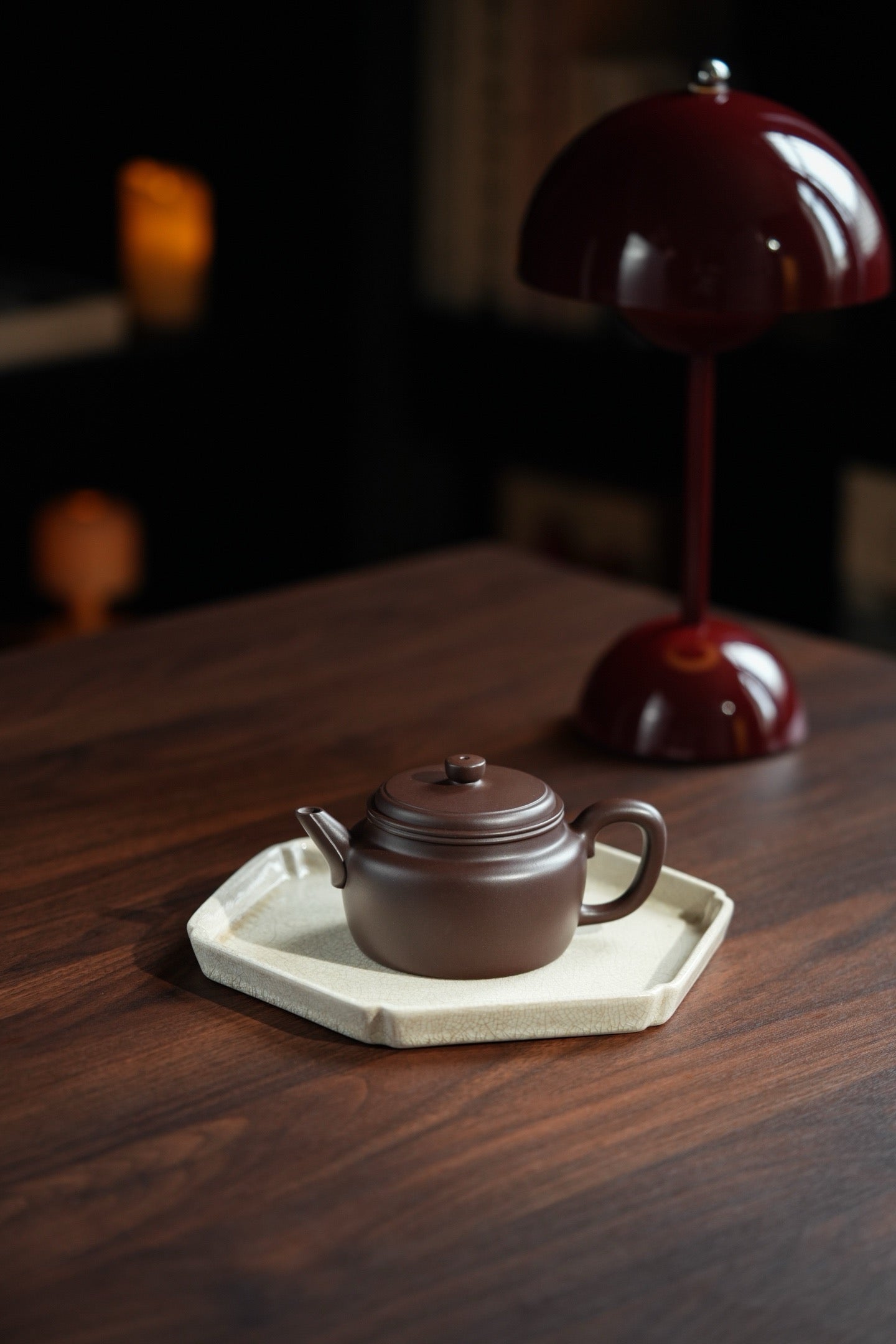 Yuan Ye De Zhong       220cc   - Yixing Zisha Purple Clay Teapot