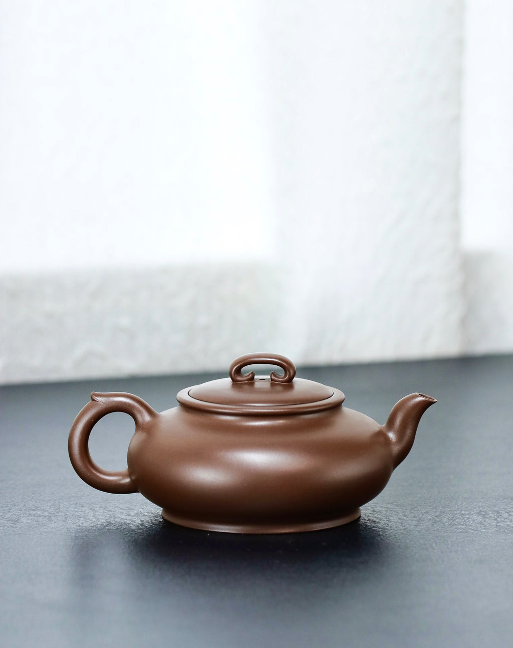 Ru Yi     260cc   - Yixing Zisha Purple Clay Teapot
