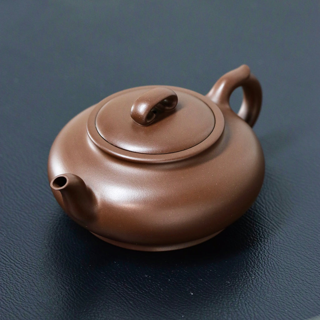 Ru Yi     260cc   - Yixing Zisha Purple Clay Teapot