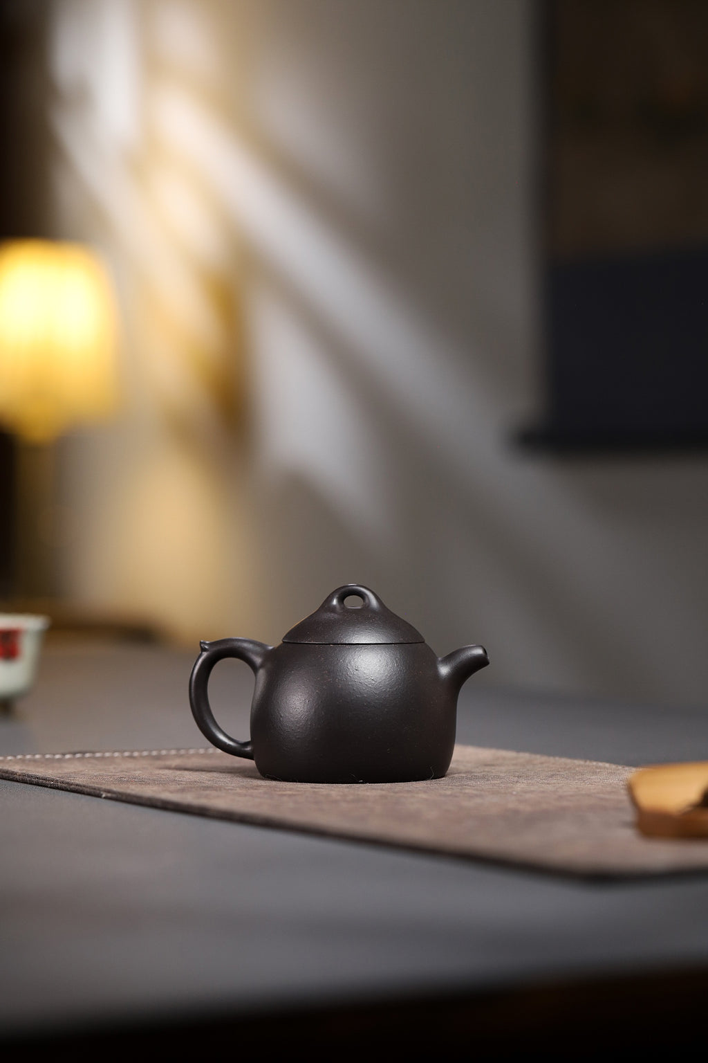Qin Quan     160cc   - Yixing Zisha Purple Clay Teapot