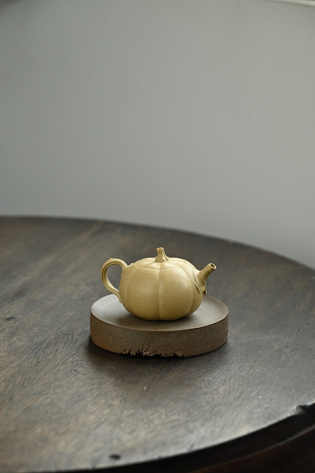 Mingyuan Nan Gua     160cc   - Yixing Zisha Purple Clay Teapot