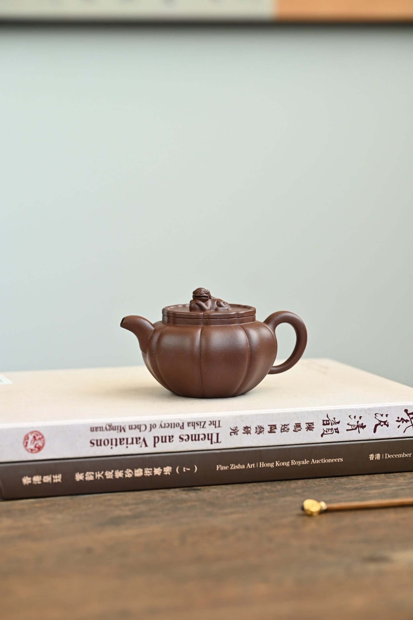 Shi Qiu     180cc   - Yixing Zisha Purple Clay Teapot
