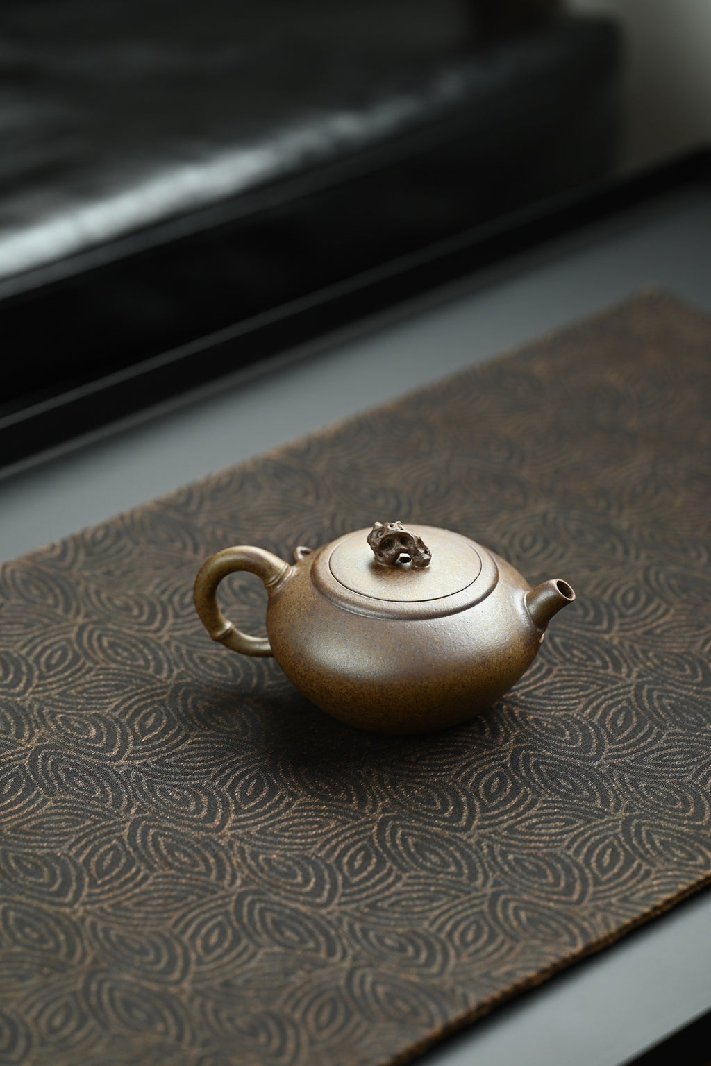 You Ju Zhu Shi    160cc   - Yixing Zisha Purple Clay Teapot