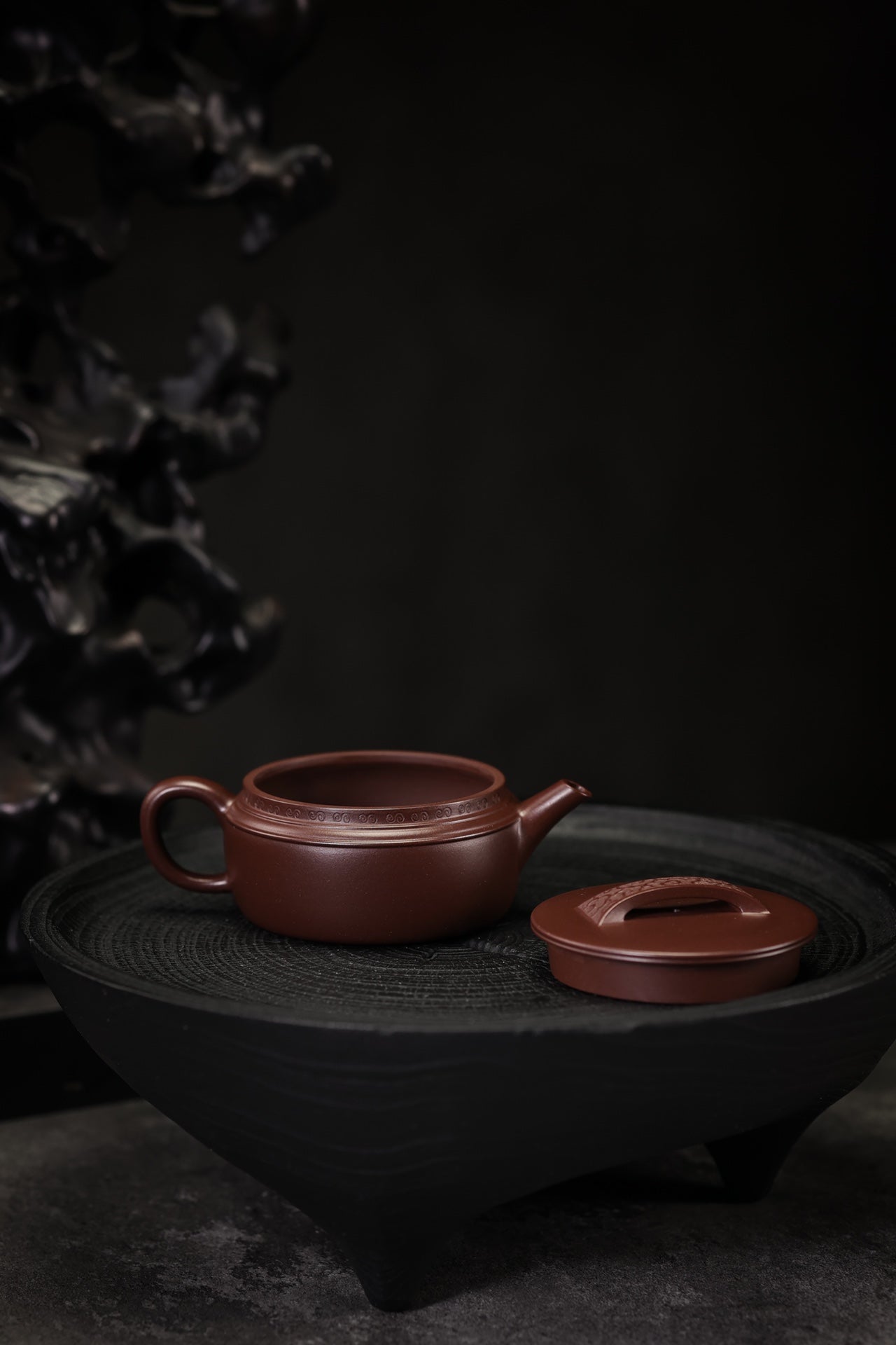Hanwa      170cc   - Yixing Zisha Purple Clay Teapot