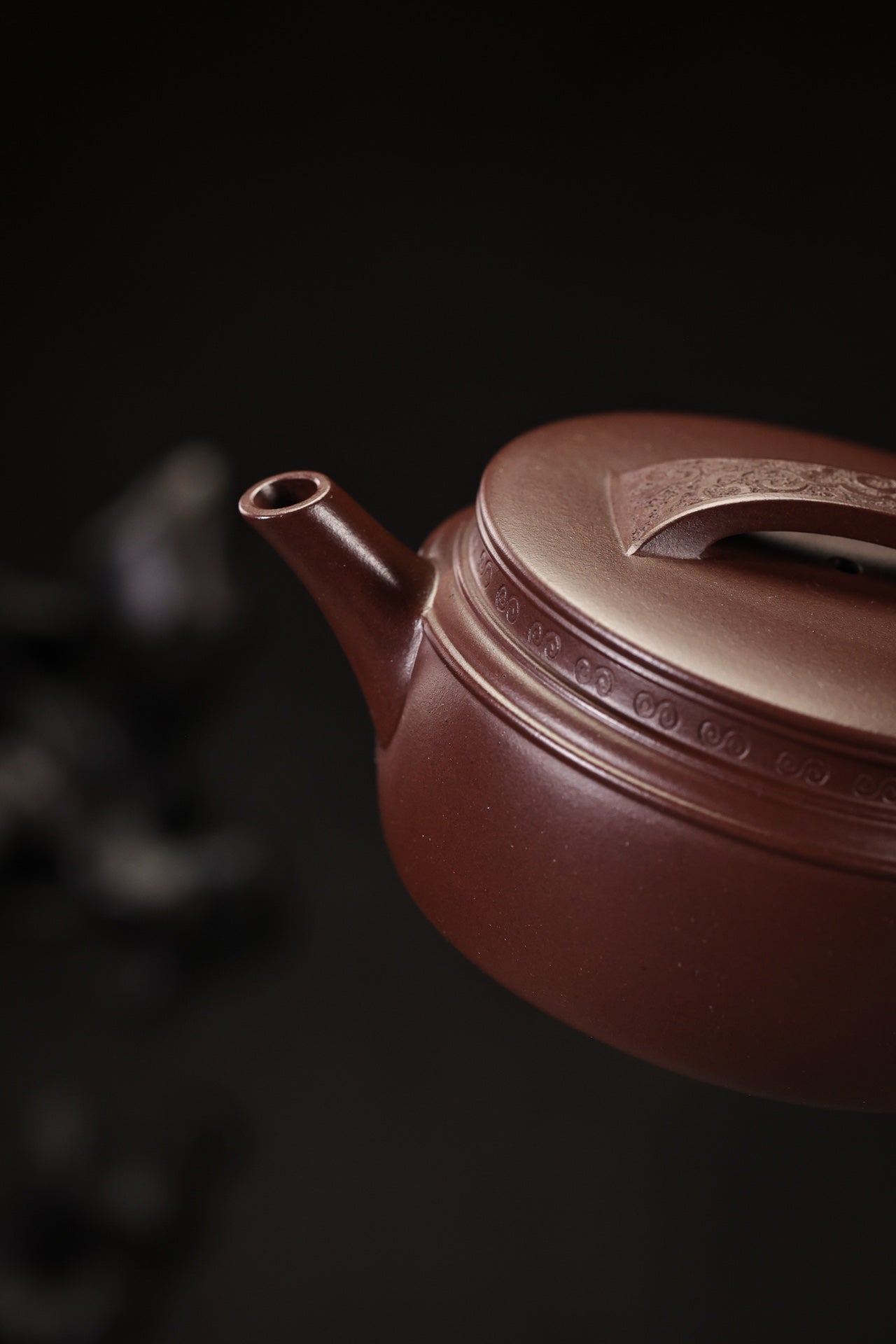 Hanwa      170cc   - Yixing Zisha Purple Clay Teapot