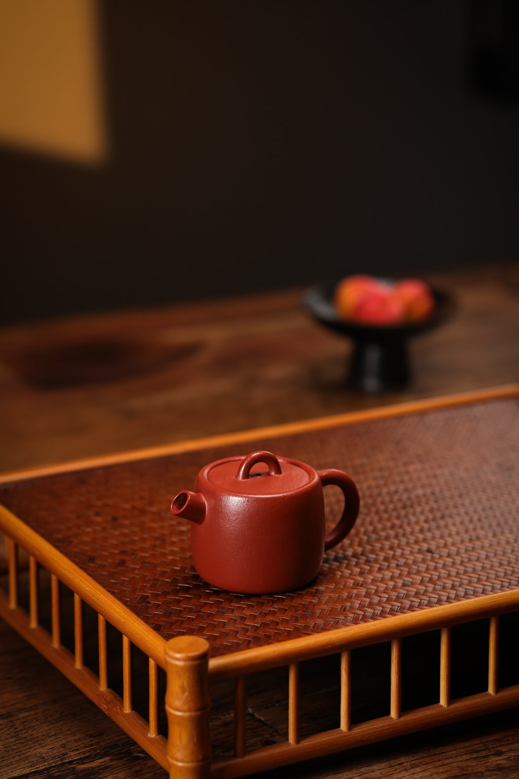 Ju Lun      130cc   - Yixing Zisha Purple Clay Teapot