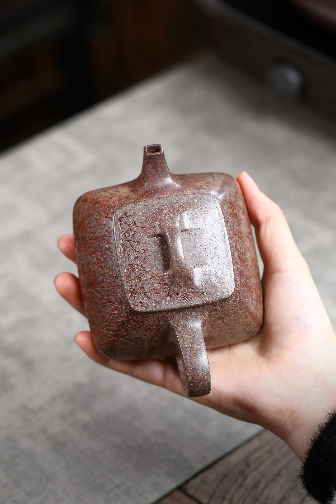Si Fang Shi Piao      240cc   - Yixing Zisha Purple Clay Teapot