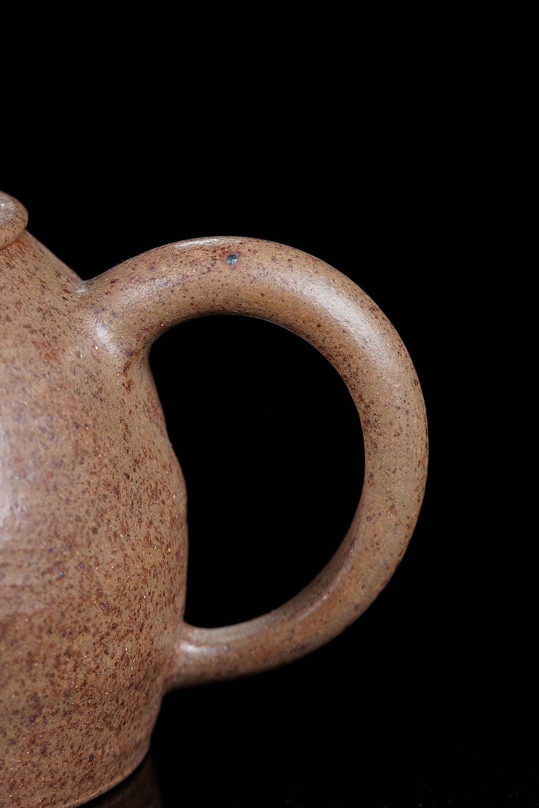 Tai Hu Shi Qu Hu     150cc   - Yixing Zisha Purple Clay Teapot