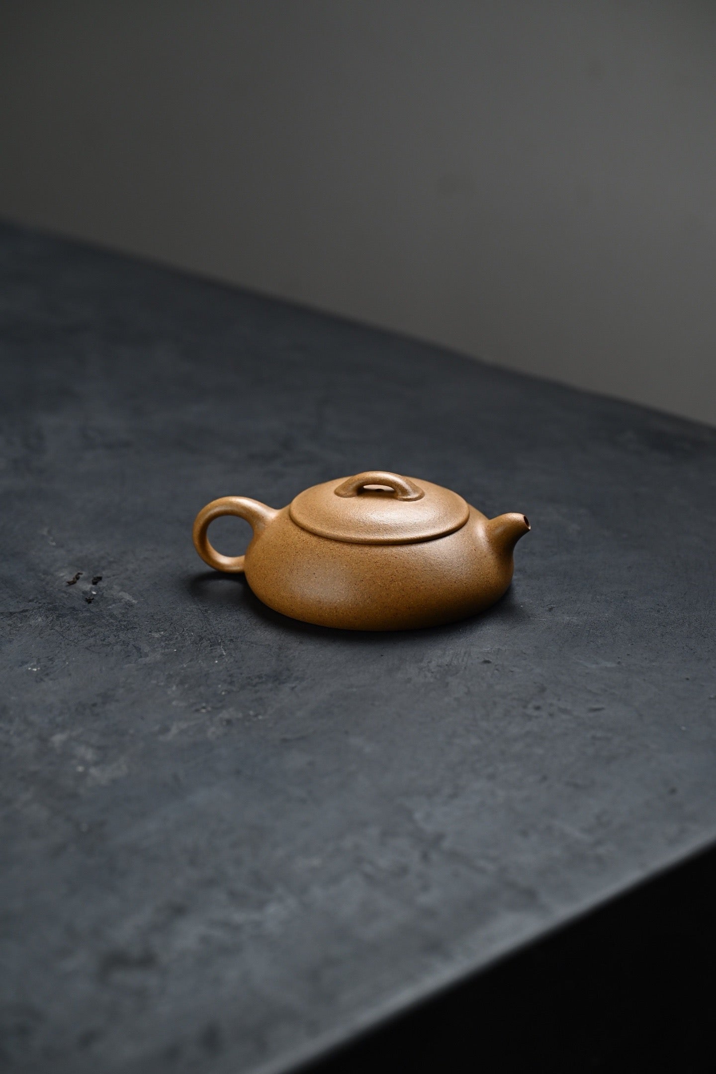 Wu Chen    120cc   - Yixing Zisha Purple Clay Teapot