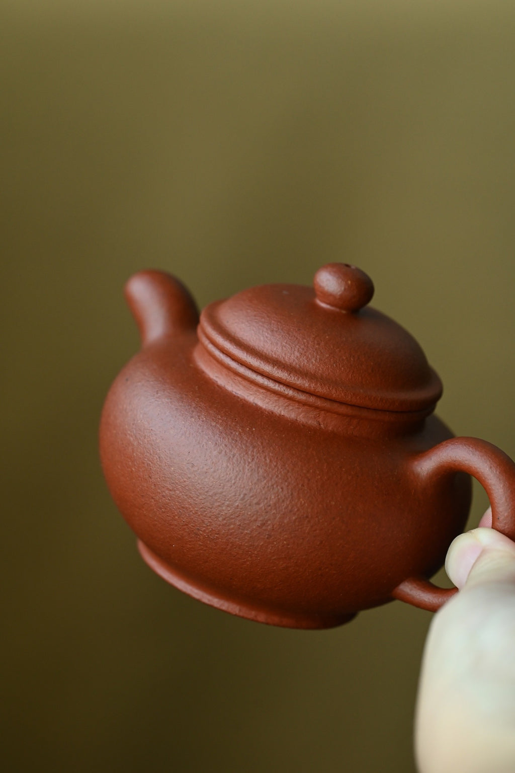 Pan Hu     220cc   - Yixing Zisha Purple Clay Teapot
