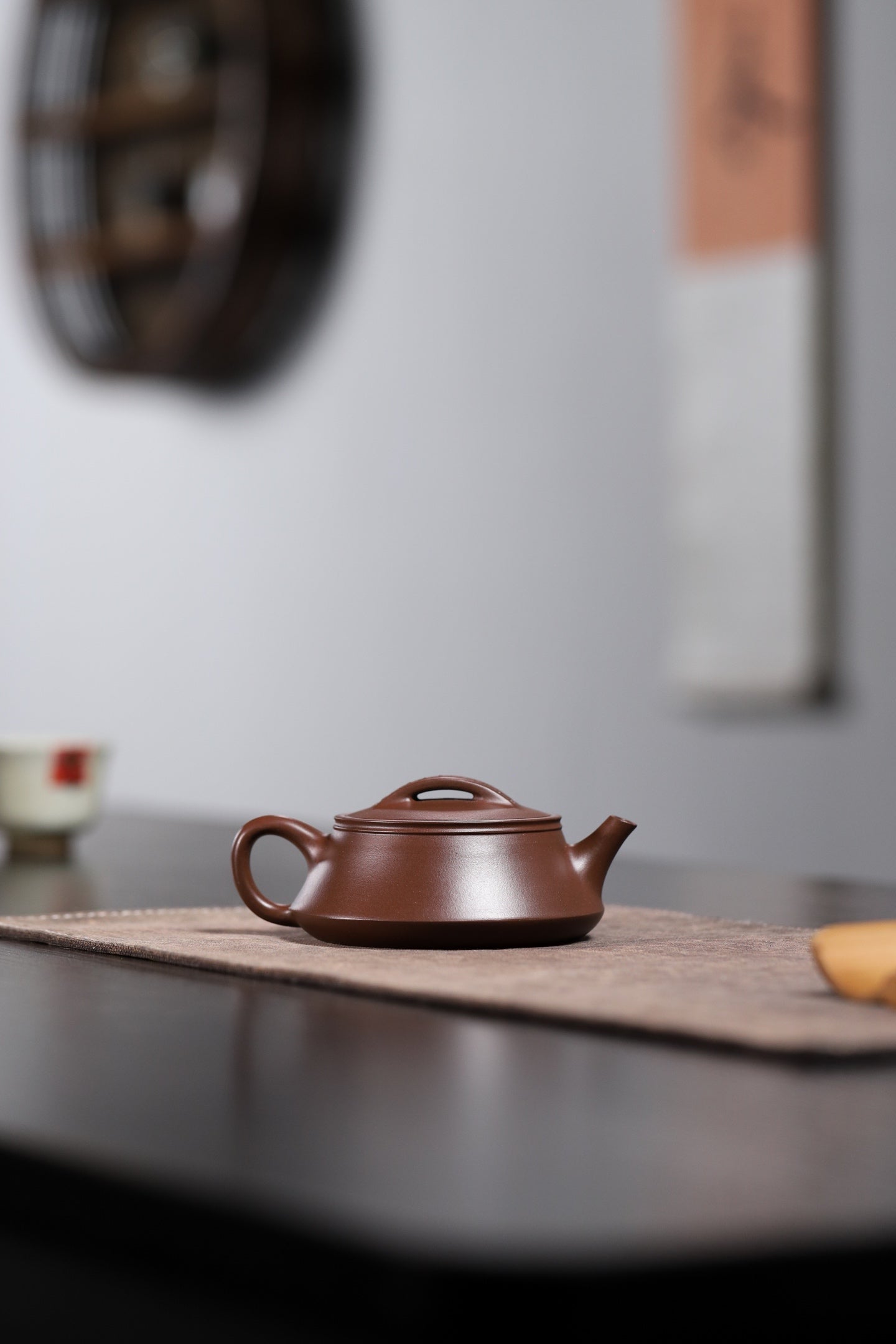 Yun Zhu     140cc   - Yixing Zisha Purple Clay Teapot