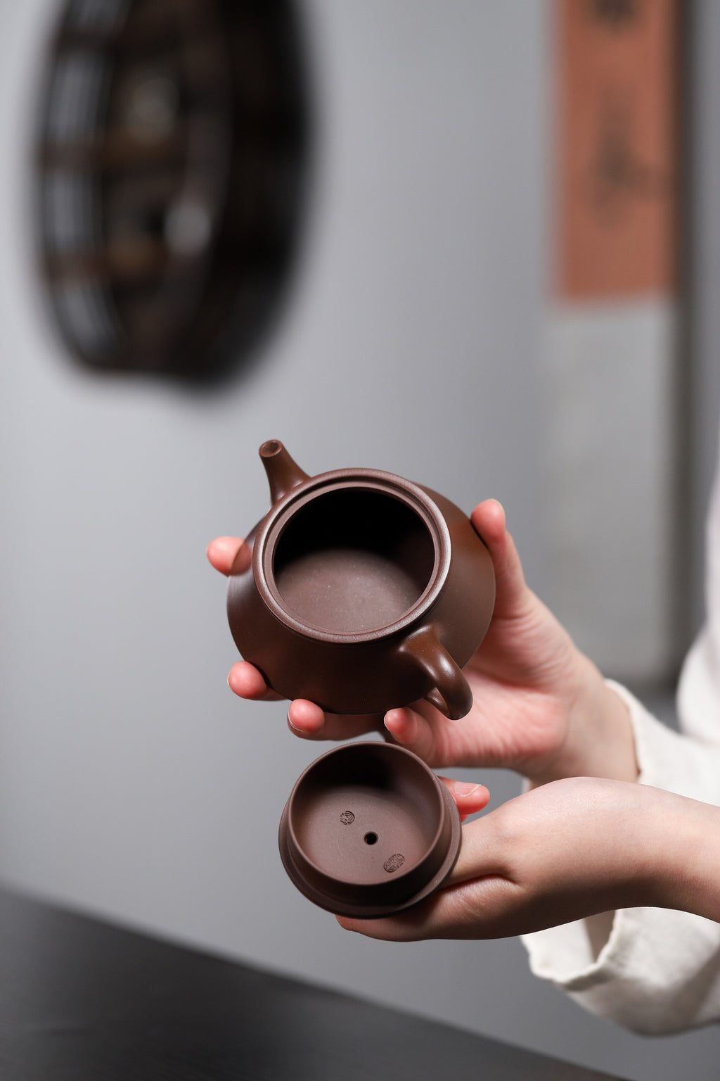 Yun Zhu     140cc   - Yixing Zisha Purple Clay Teapot
