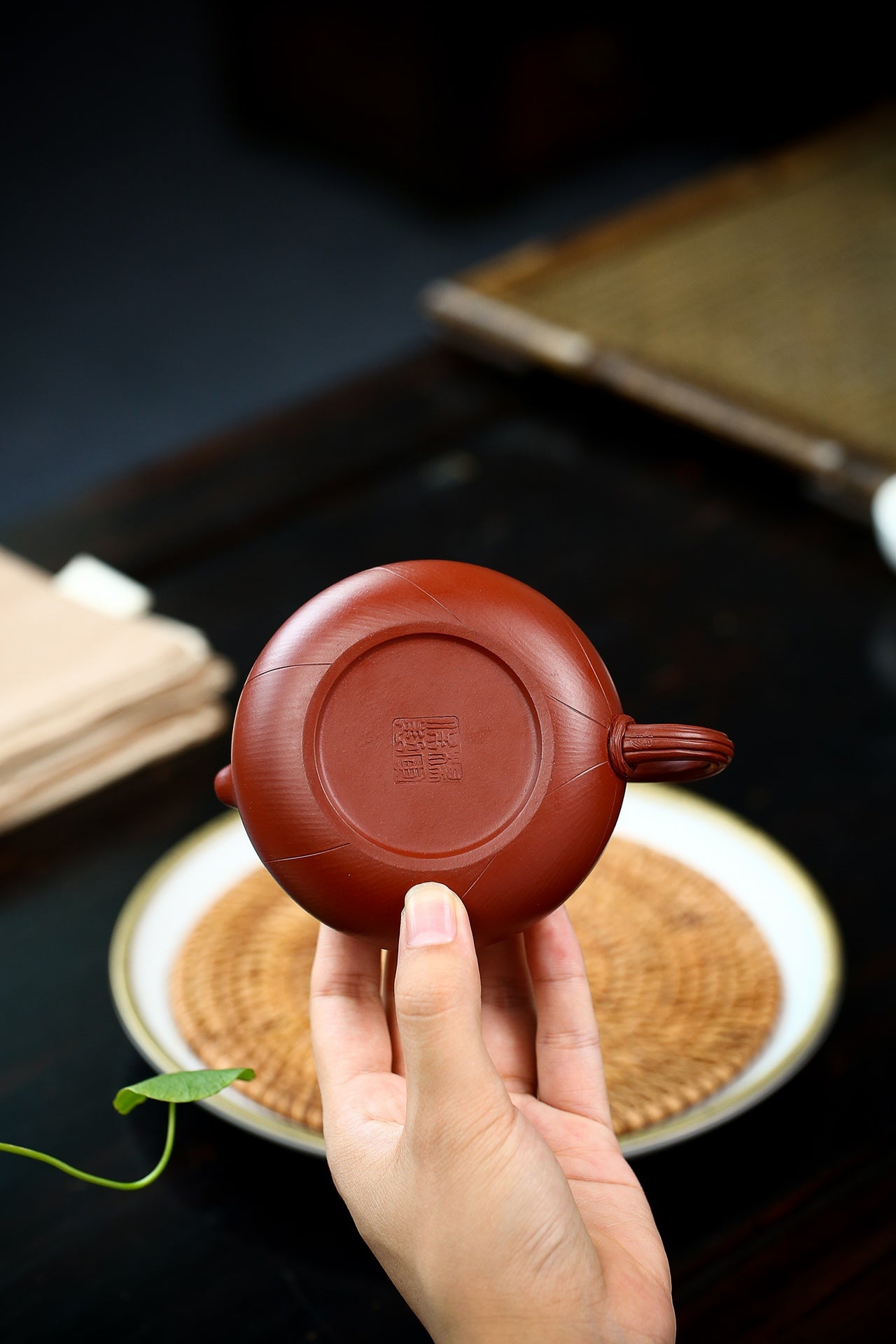 Jin Yu Man Tang    120cc   - Yixing Zisha Purple Clay Teapot