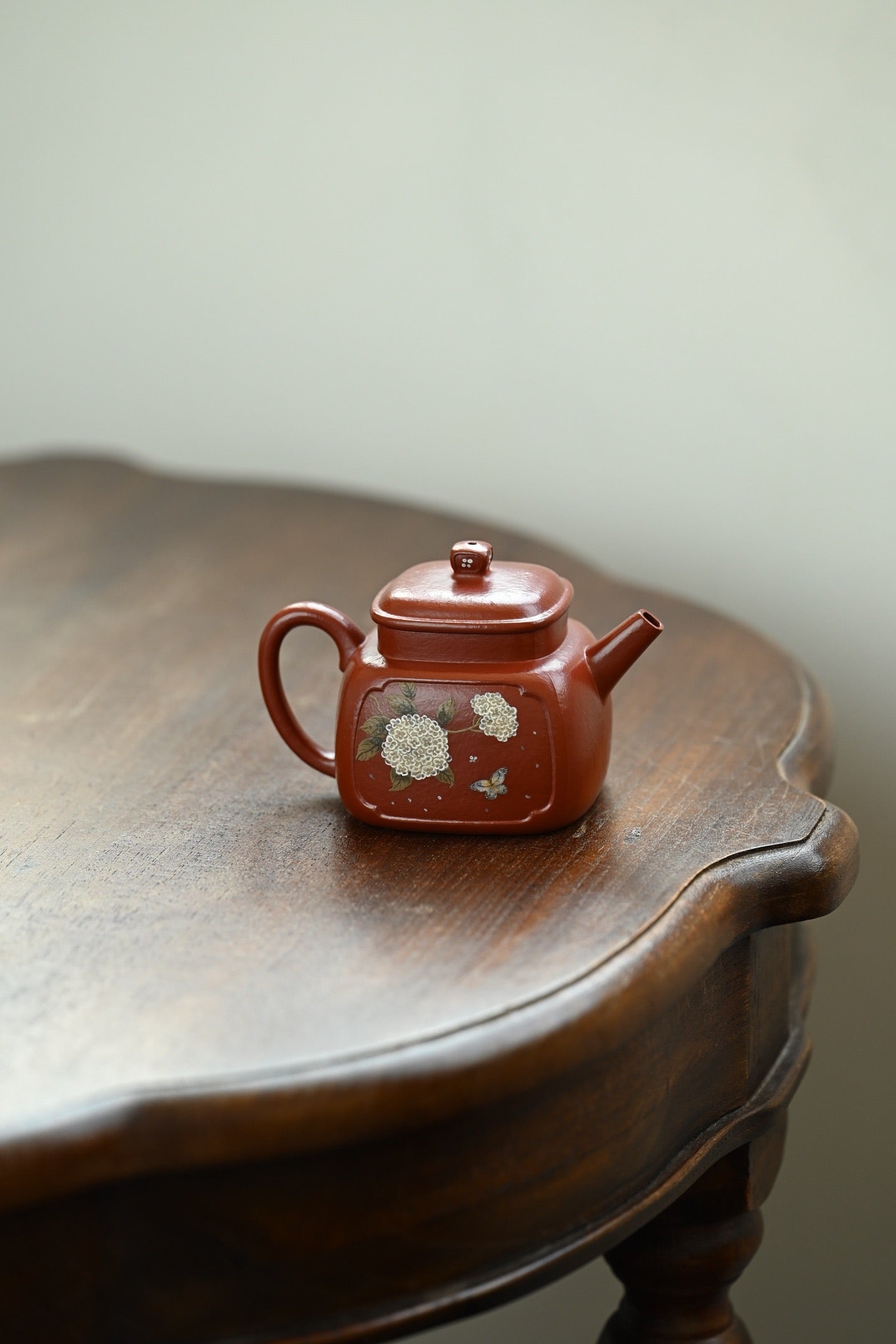 Tian Chuang    180cc   - Yixing Zisha Purple Clay Teapot