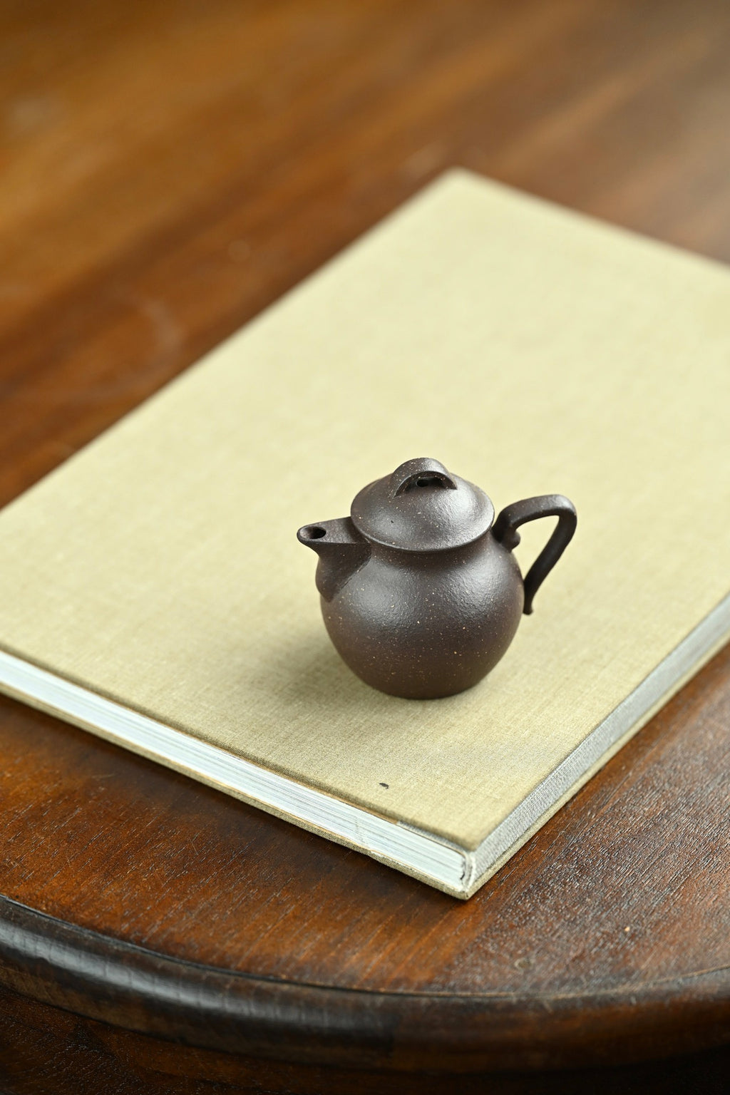 Xiao Gong Mao      110cc   - Yixing Zisha Purple Clay Teapot