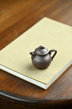 Xiao Gong Mao      110cc   - Yixing Zisha Purple Clay Teapot