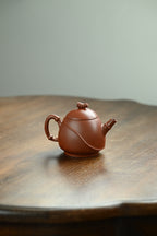 Qing Feng Zhu Ying    160cc   - Yixing Zisha Purple Clay Teapot
