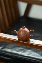 Qing Feng Zhu Ying    160cc   - Yixing Zisha Purple Clay Teapot