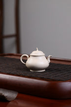 Qing Tao    130cc   - Yixing Zisha Purple Clay Teapot
