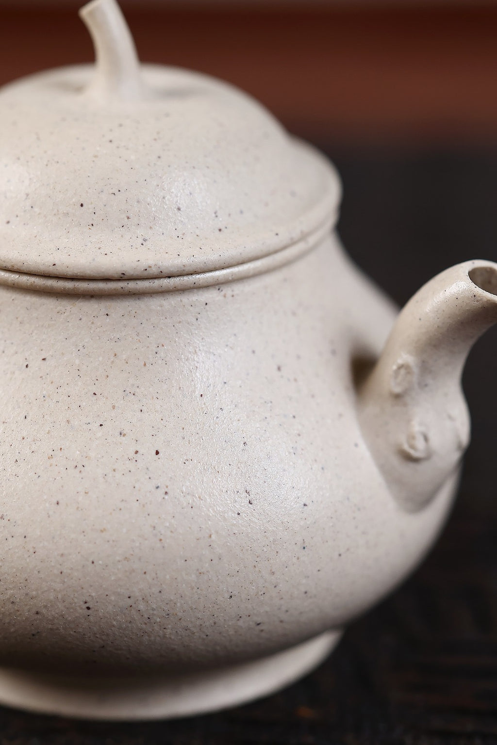 Qing Tao    130cc   - Yixing Zisha Purple Clay Teapot