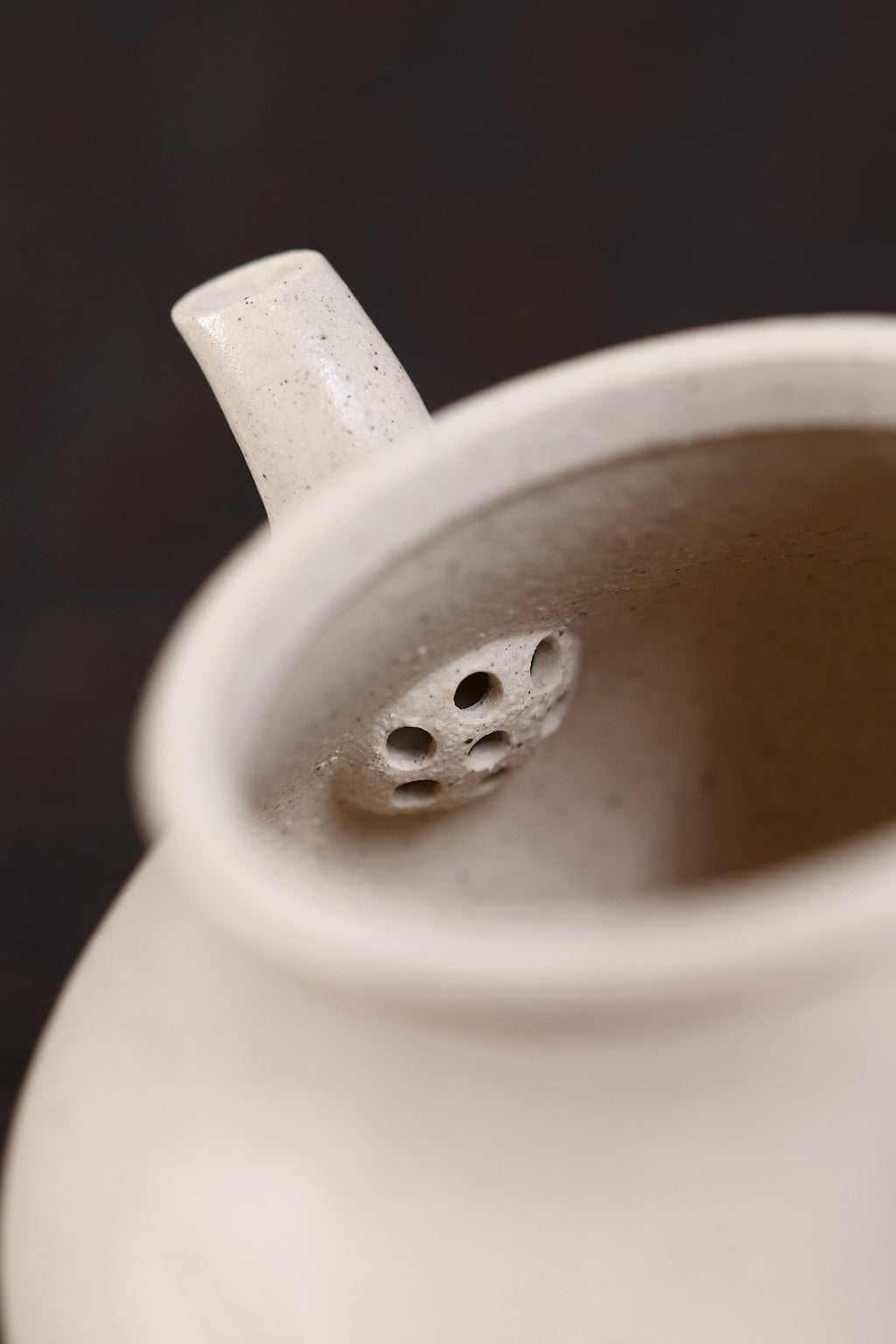 Qing Tao    130cc   - Yixing Zisha Purple Clay Teapot