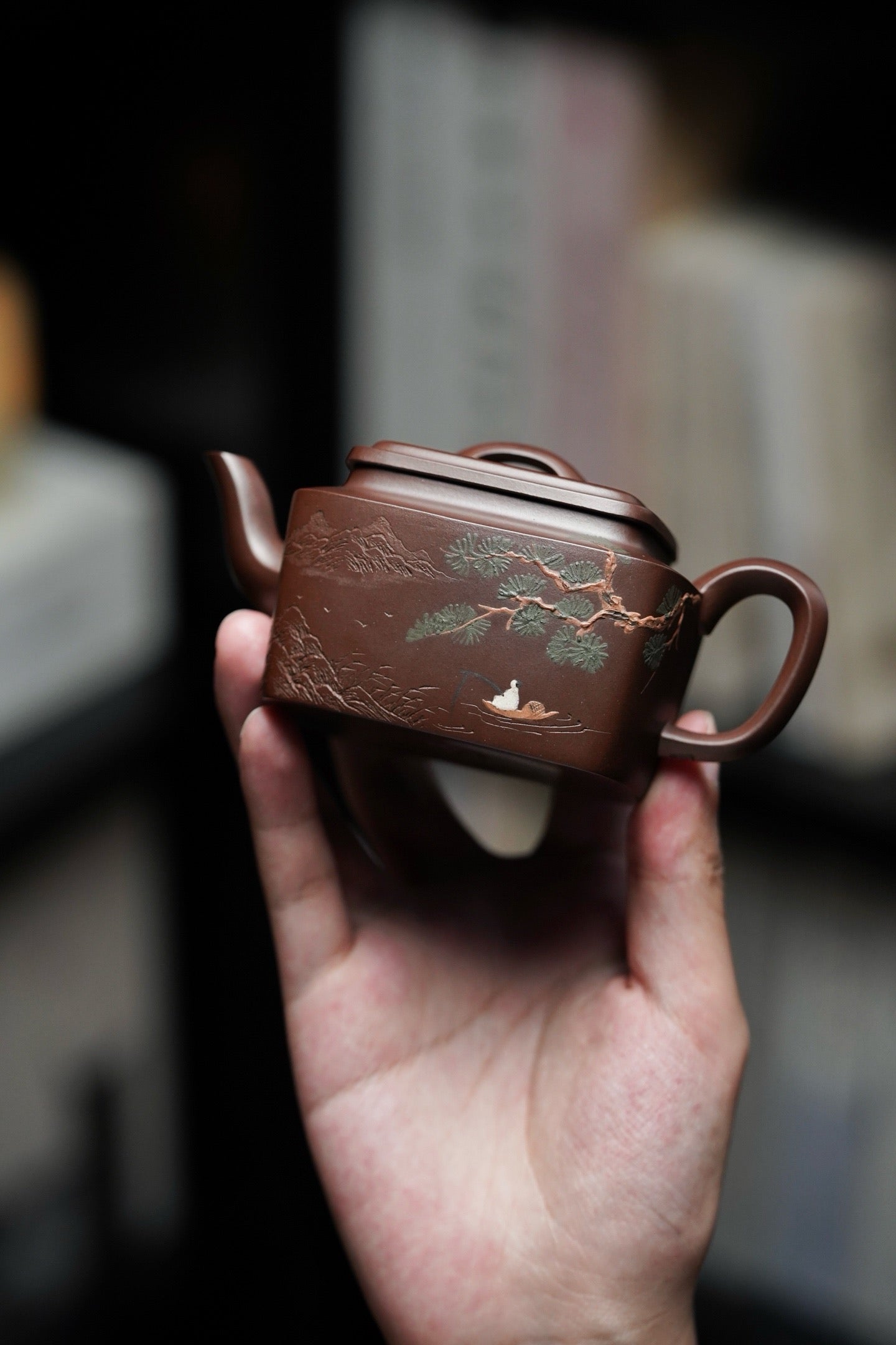 Si Fang Bao Xiang      180cc   - Yixing Zisha Purple Clay Teapot