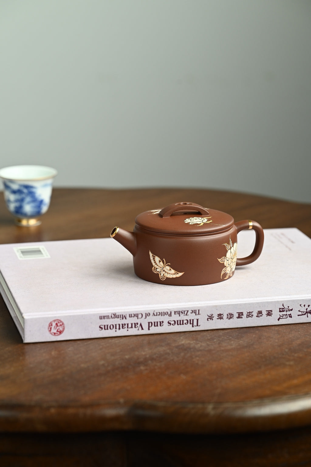 Han Wa      170cc   - Yixing Zisha Purple Clay Teapot