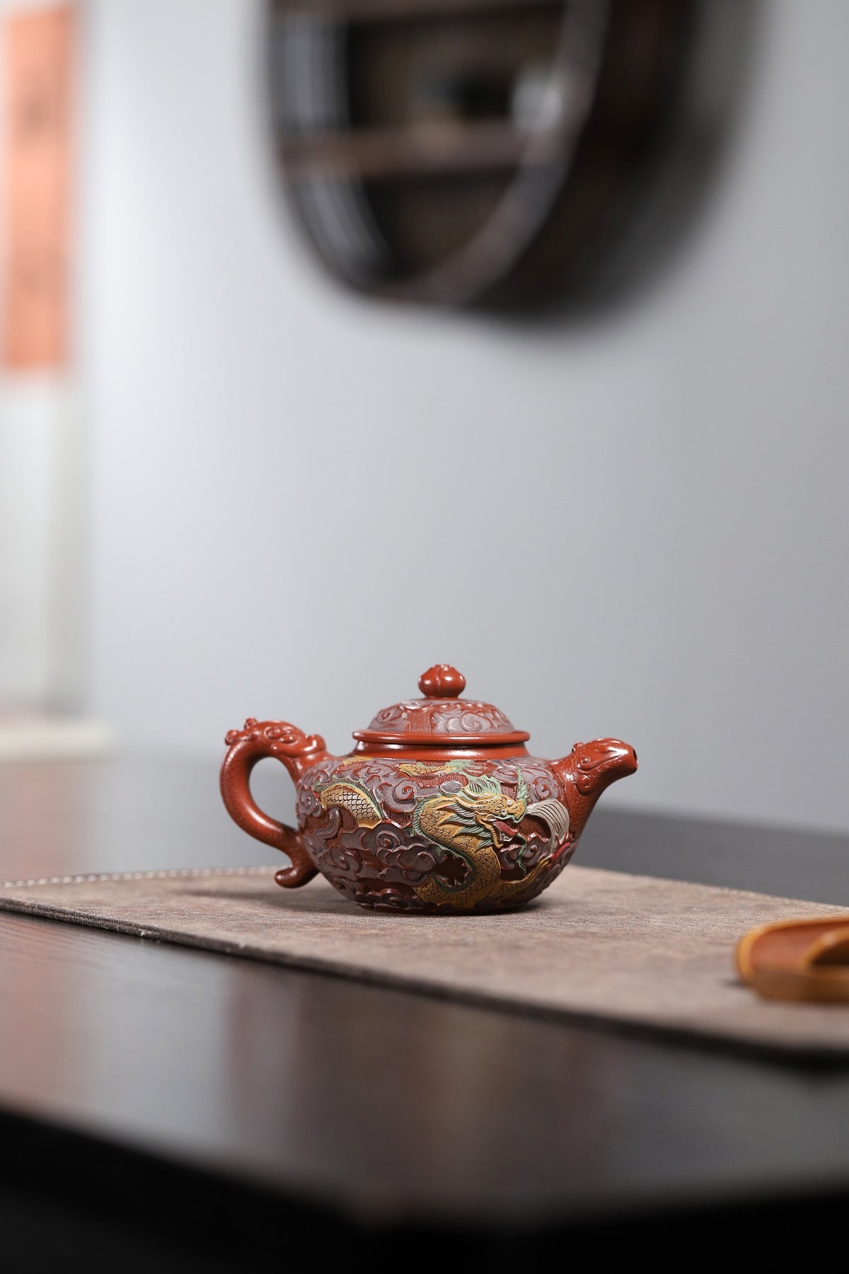 Fu Diao Lian Zi        180cc   - Yixing Zisha Purple Clay Teapot