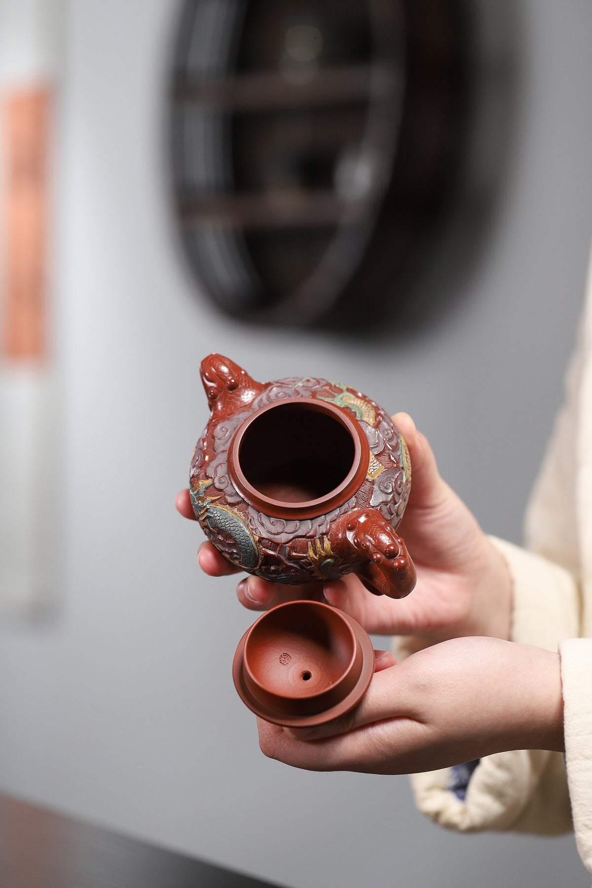 Fu Diao Lian Zi        180cc   - Yixing Zisha Purple Clay Teapot